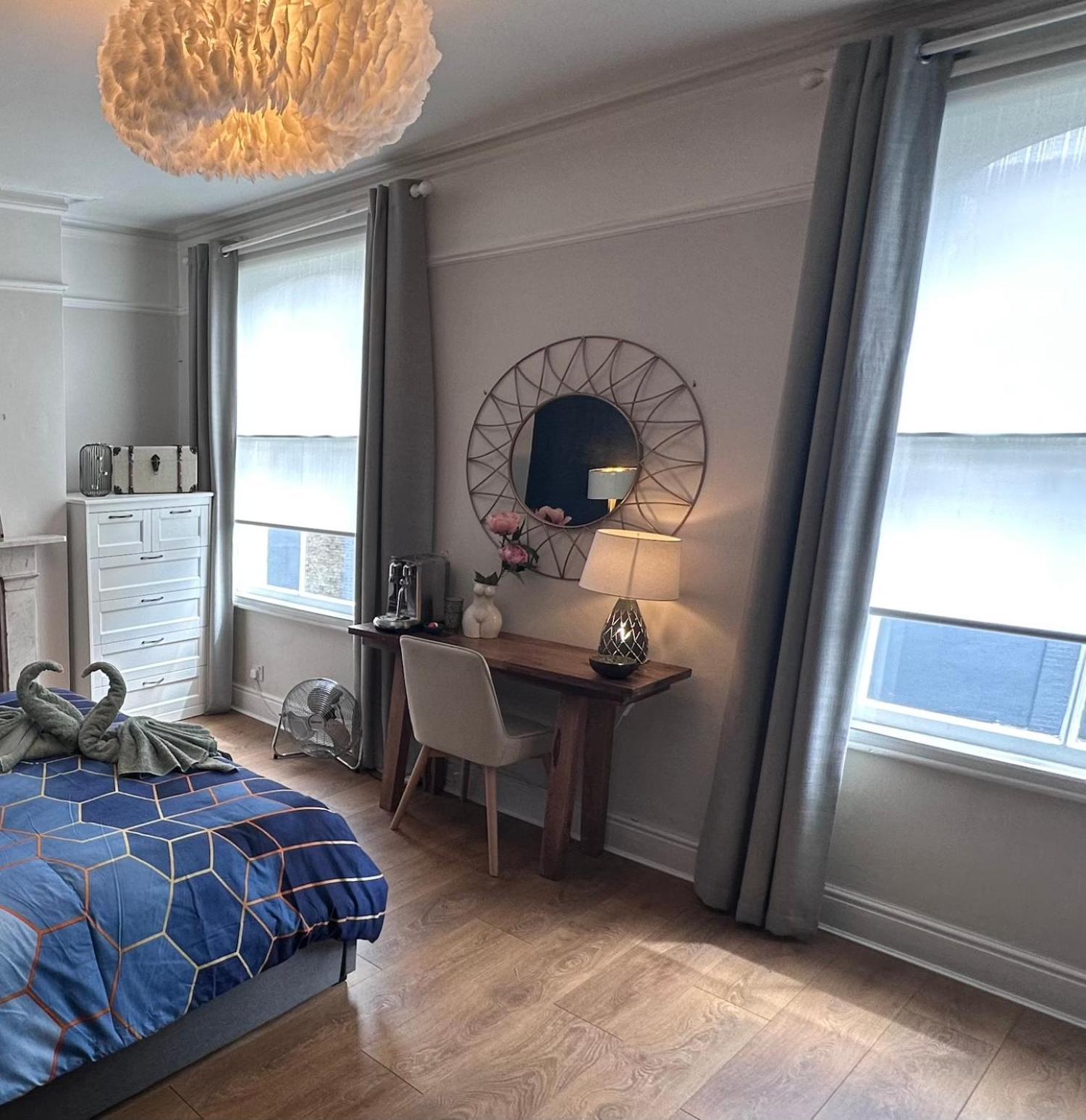 Large Bedroom In Beautiful House London Luaran gambar